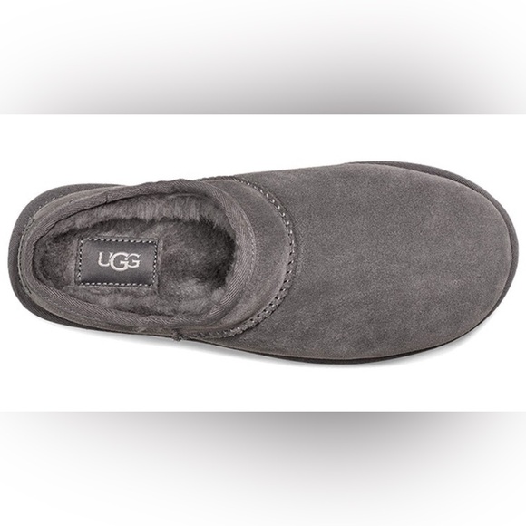Like New! 'UGG' Grey Classic Suede Slippers everyday slide in Sz 7! Great color! - Picture 3 of 4